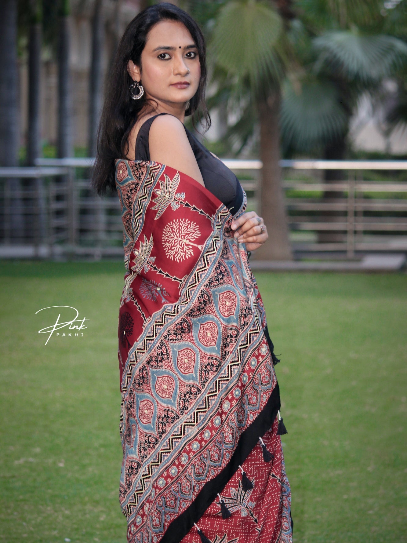 WHISPERING PALMS Pink Pakhi Pink Pakhi